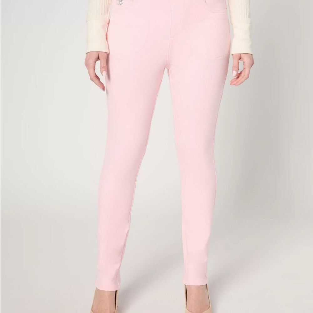 Quacker Factory Regular DreamJeannes Pull-On Slim Leg Jeans - Picture 1 of 3